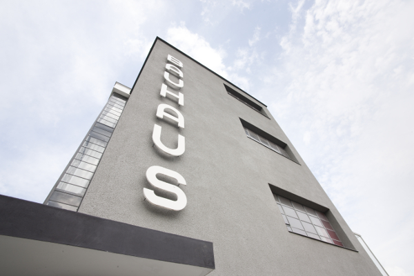 Eingang Bauhaus Dessau