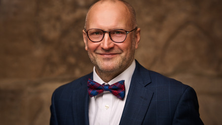 Das Bild zeigt Dr. Thomas T. Müller